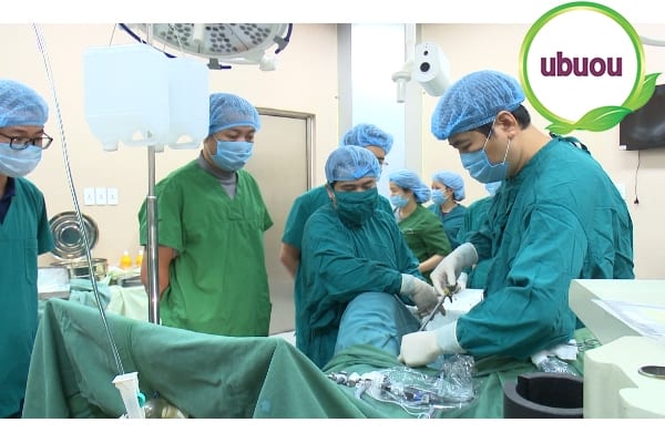 Phẫu thuật điều trị u nang buồng trứng trái Phẫu thuật điều trị u nang buồng trứng trái