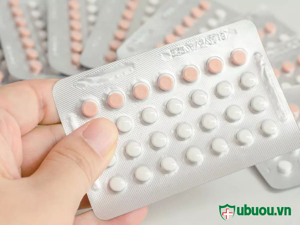một trong các phượng pháp chữa u xơ tử cung là sử dụng thuốc tránh thai